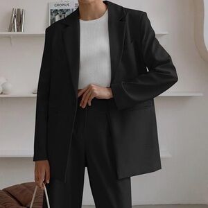 Women's Black Oversized Style Blazer NWT
